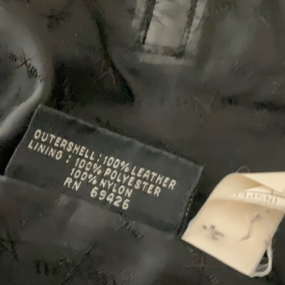 Vintage Wilson’s black leather jacket - Picture 8 of 8